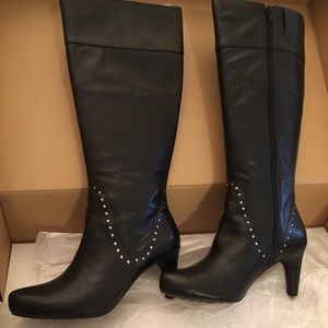 Easy Spirt Knee High Boots 7M